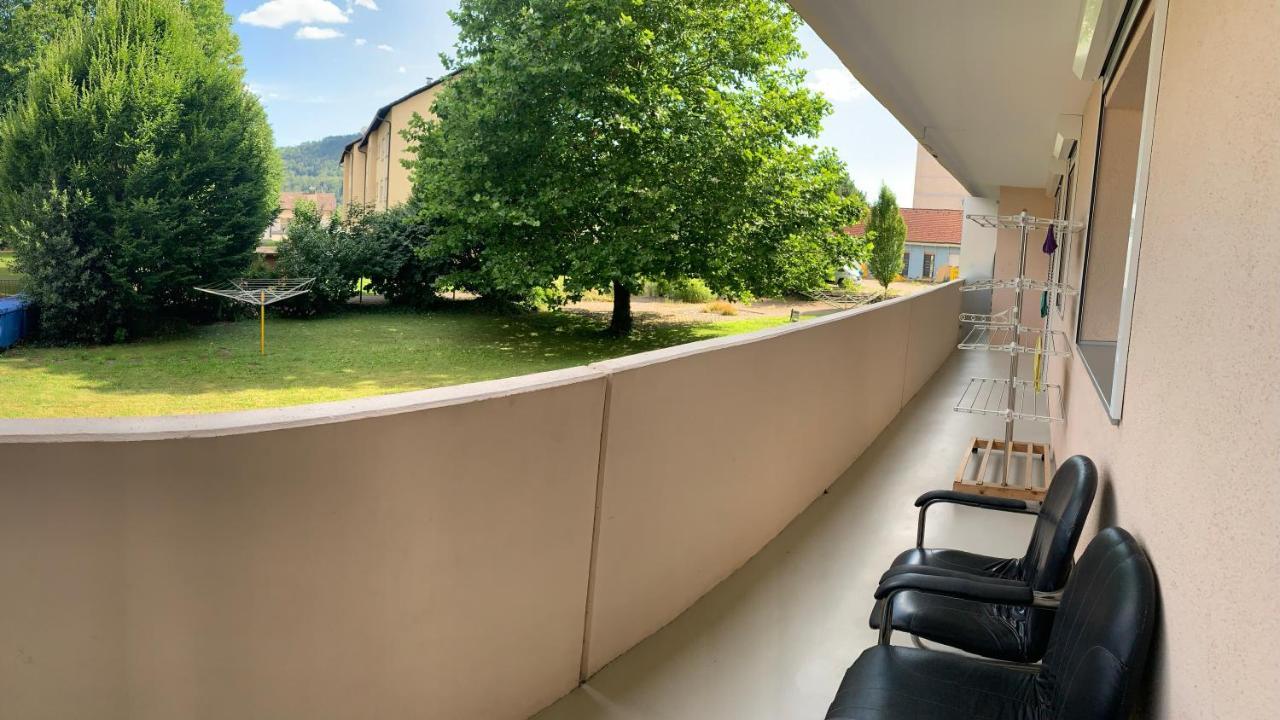 Grosse Und Helle Ferien Wohnung Mit Parkplatzen Laufenburg Dış mekan fotoğraf